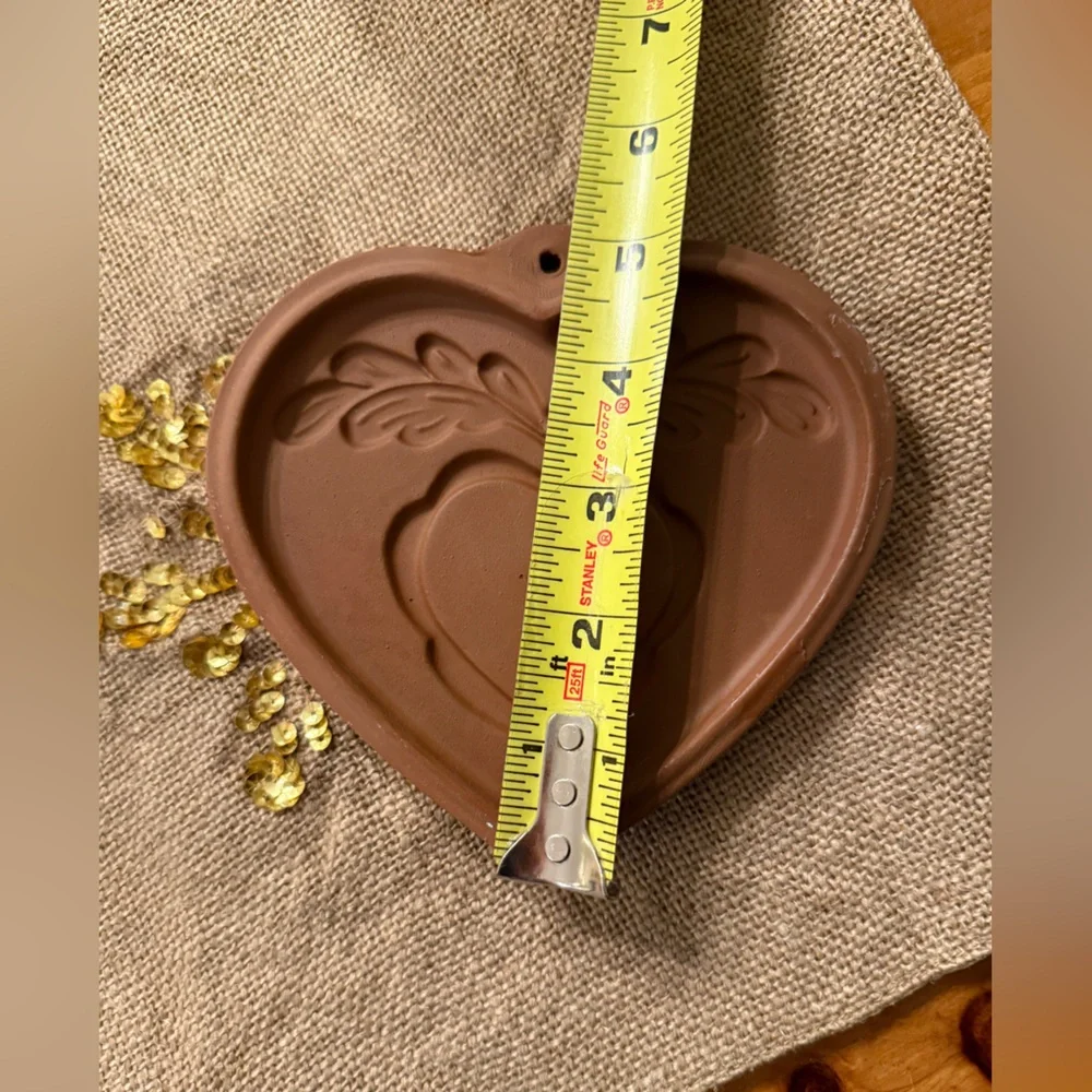 Country Home Collections Heart Cookie Mold 1992 Brown Heart within a HEART